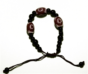Bild von Verstellbares Armband mit drei Perlen 